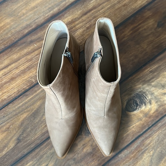 Brown Ankle Booties (new without tags) - Picture 3 of 6